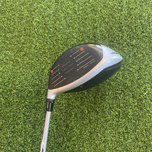 Load image into Gallery viewer, Taylormade M5 Driver (9* - Stiff)