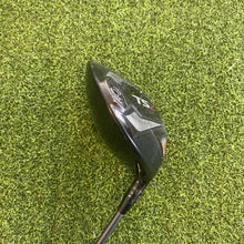 Load image into Gallery viewer, Titleist TS2 Driver (8* - XStiff)