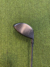 Load image into Gallery viewer, LH Titleist TS3 Driver (10.5* - R Flex)