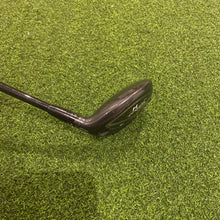 Load image into Gallery viewer, Titleist H1 818 Hybrid (19* - Stiff)
