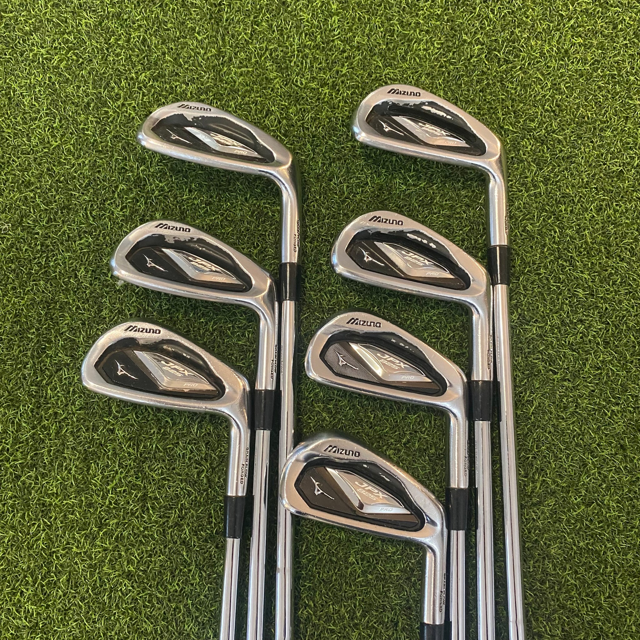 Mizuno JPX-825 Pro Irons (4-PW, Stiff)