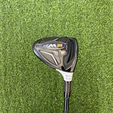 Load image into Gallery viewer, Taylormade M2 3 Wood (16.5* - R Flex)
