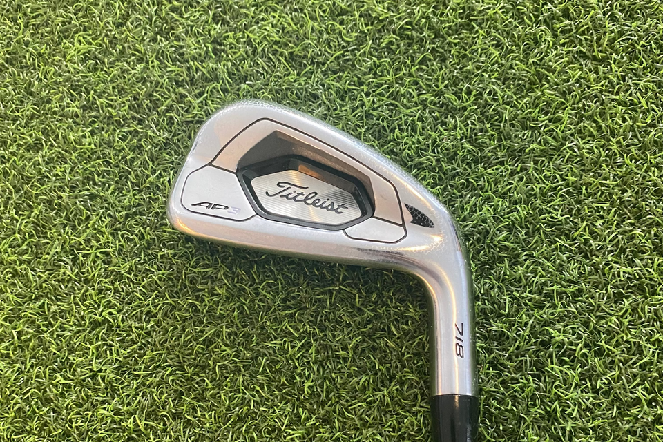 Single golf club for sale