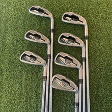 Load image into Gallery viewer, Wilson D350 Irons (5-GW, R Flex)
